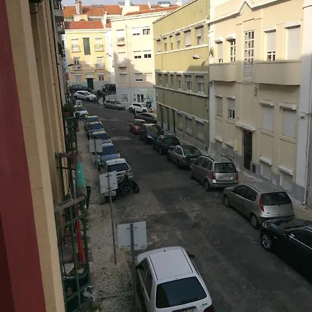 Whome Modern 1-bed With Ac & Private Terrace Appartamento Lisbona