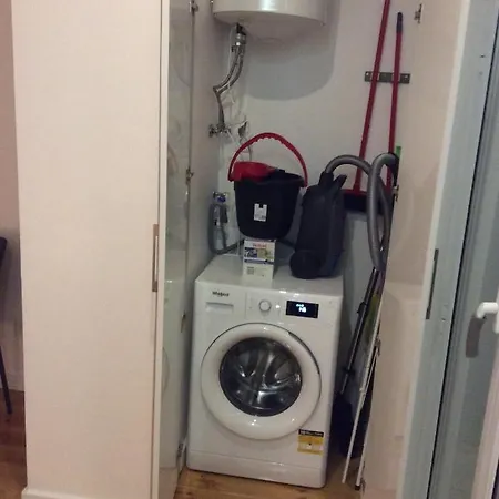 Apartament Whome Modern 1-bed With Ac & Private Terrace Lizbona